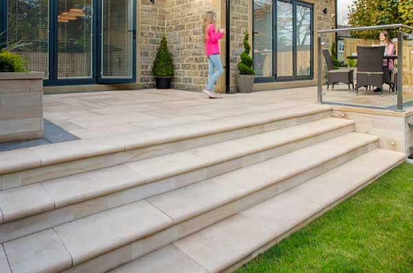 Cleaning of patios, slabs and block paving